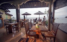 Sunrise Cafe Bungalows